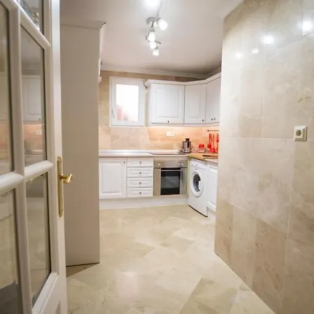 Mazza Aparts - El Serrallo Hotell *